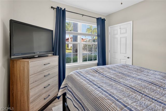 3223 Birchin LN, Fort Myers, FL 33916