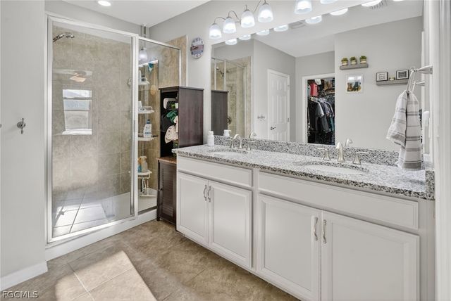 3223 Birchin LN, Fort Myers, FL 33916