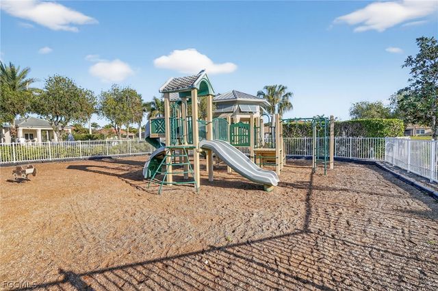 3223 Birchin LN, Fort Myers, FL 33916