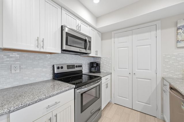 25246 Intrepid Lane, Galveston, TX 77554