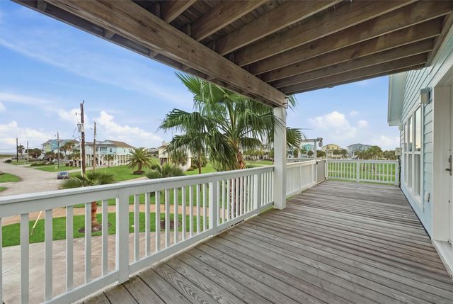 25246 Intrepid Lane, Galveston, TX 77554