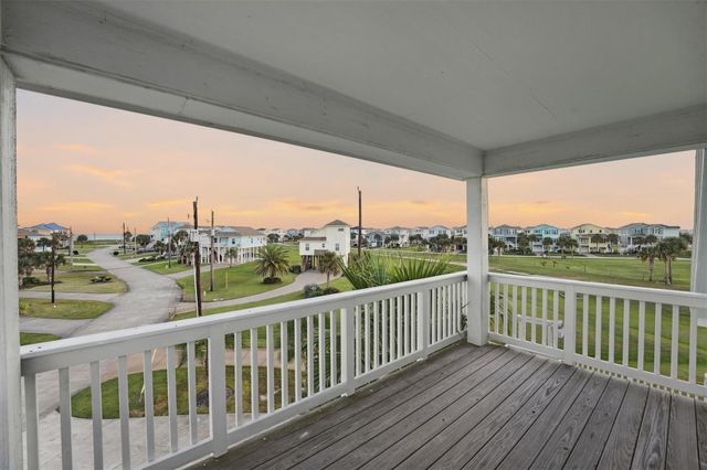 25246 Intrepid Lane, Galveston, TX 77554