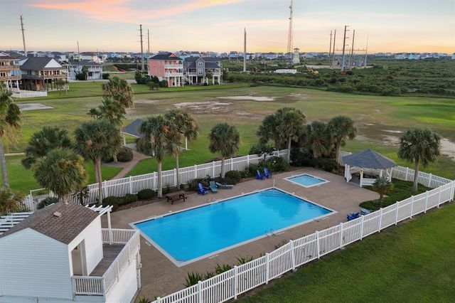 25246 Intrepid Lane, Galveston, TX 77554