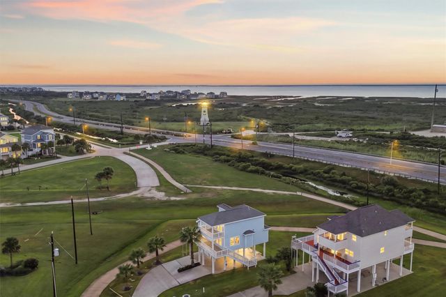 25246 Intrepid Lane, Galveston, TX 77554