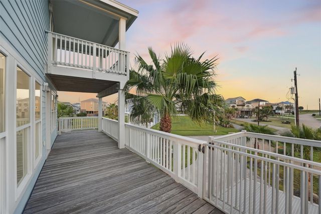 25246 Intrepid Lane, Galveston, TX 77554