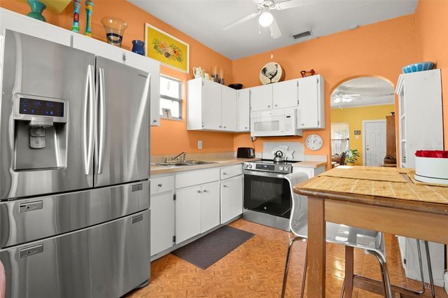 2339 W WALNUT STREET, Tampa, FL 33607