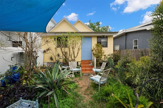 2339 W WALNUT STREET, Tampa, FL 33607