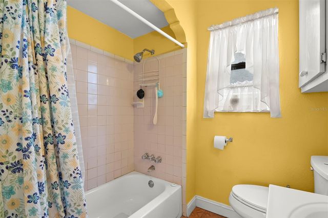 2339 W WALNUT STREET, Tampa, FL 33607