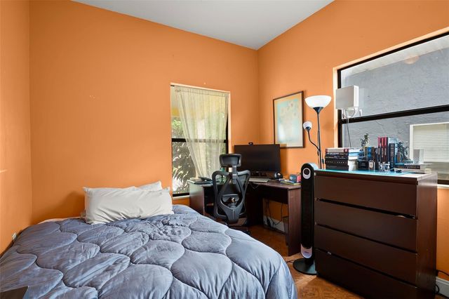 2339 W WALNUT STREET, Tampa, FL 33607