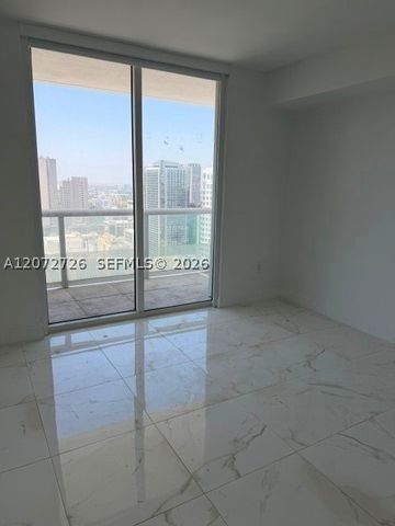 50 W Biscayne Blvd 3907, Miami, FL 33132