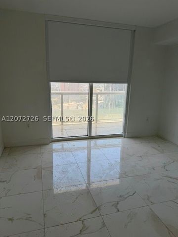 50 W Biscayne Blvd 3907, Miami, FL 33132