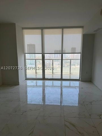 50 W Biscayne Blvd 3907, Miami, FL 33132