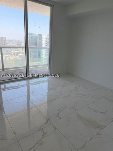 50 W Biscayne Blvd 3907, Miami, FL 33132