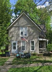 152 & 158 W 5th Street, Salem, OH 44460