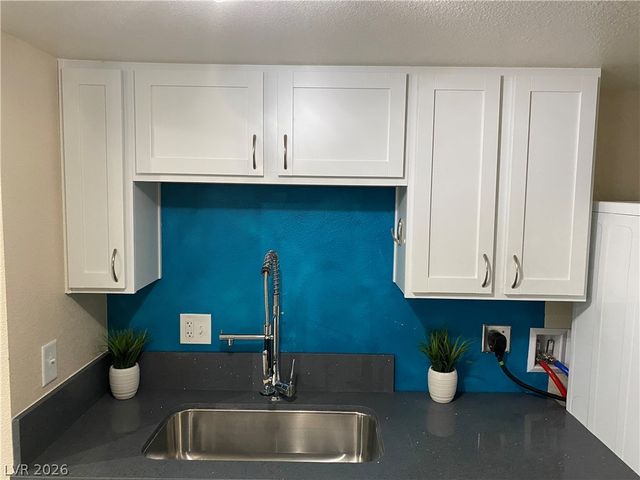 1401 Elizabeth Avenue 2, Las Vegas, NV 89119