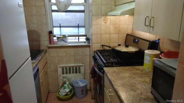 86-05 60TH ROAD 3B, Elmhurst, NY 11373