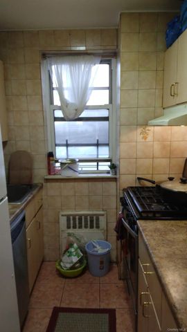 86-05 60TH ROAD 3B, Elmhurst, NY 11373