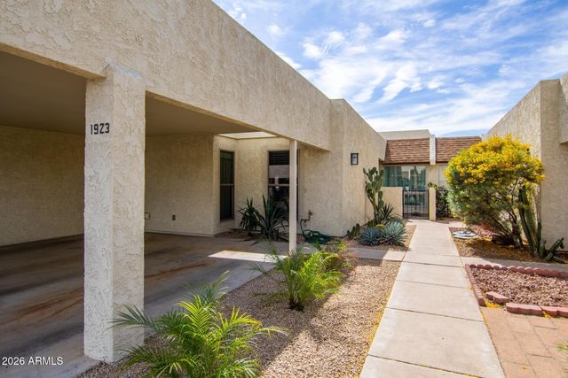 1923 E Duke Drive, Tempe, AZ 85283
