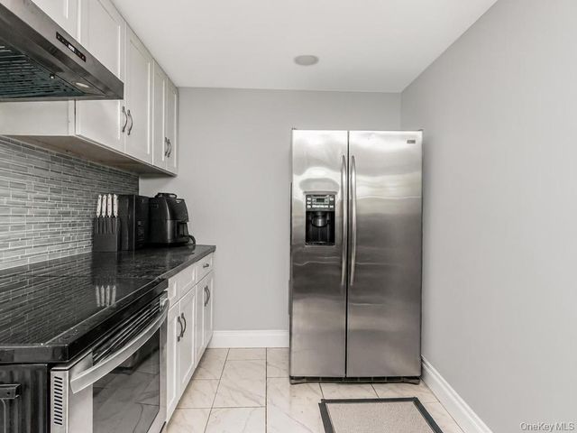 126 Lasalle Drive, Yonkers, NY 10710