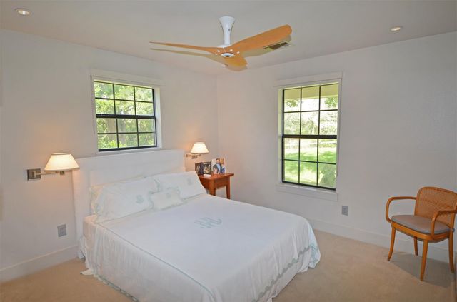 1880 Schoenberg Road, Carmine, TX 78932