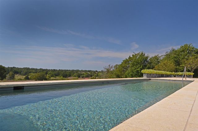 1880 Schoenberg Road, Carmine, TX 78932