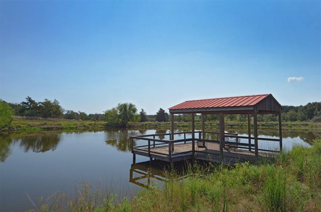 1880 Schoenberg Road, Carmine, TX 78932