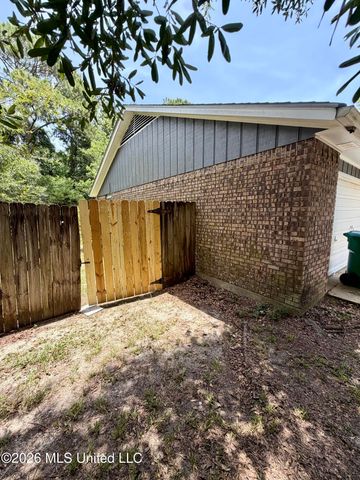 12 Joanna Lane, Gulfport, MS 39503