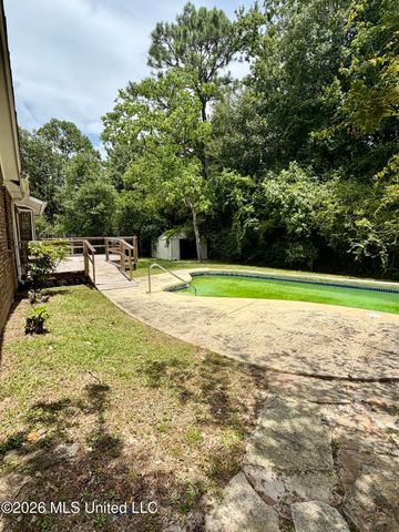 12 Joanna Lane, Gulfport, MS 39503