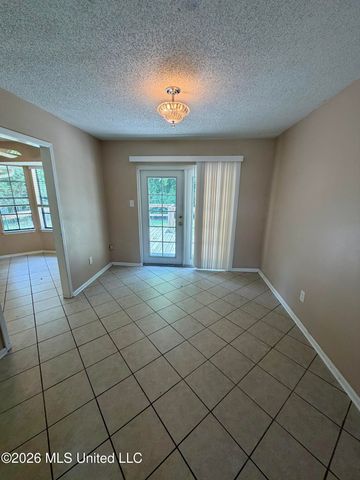 12 Joanna Lane, Gulfport, MS 39503