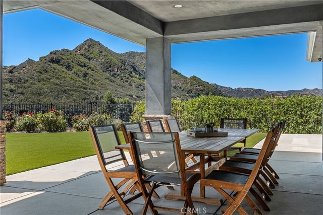 29438 Mulholland Highway, Agoura Hills, CA 91301