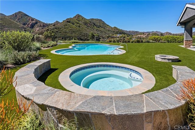 29438 Mulholland Highway, Agoura Hills, CA 91301