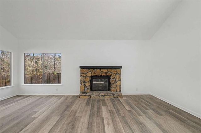 6788 E Woodridge Place E, Douglasville, GA 30135