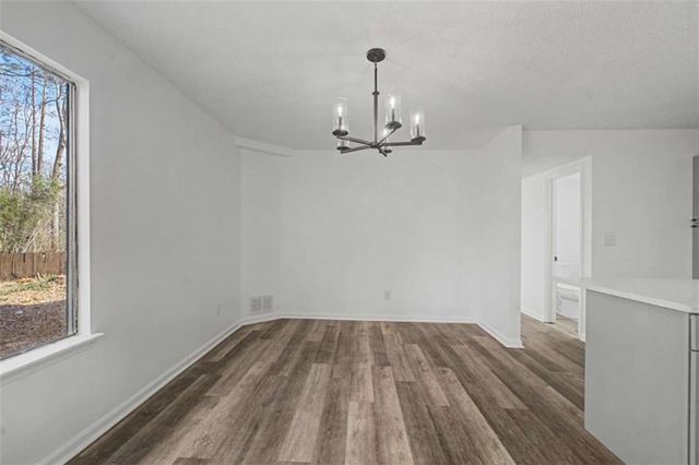 6788 E Woodridge Place E, Douglasville, GA 30135
