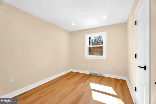 315 W ATLANTIC AVE, Lindenwold, NJ 08021