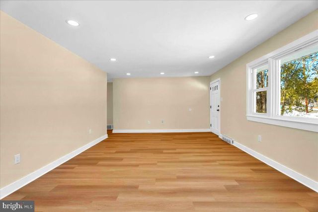 315 W ATLANTIC AVE, Lindenwold, NJ 08021