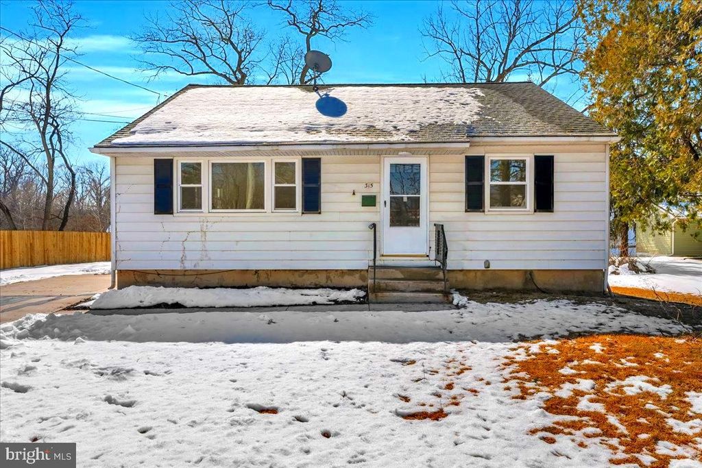 315 W ATLANTIC AVE, Lindenwold, NJ 08021