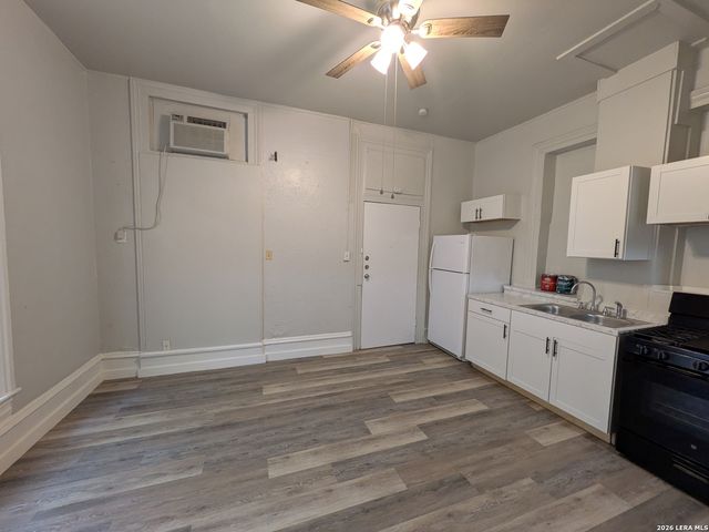822 E Carson St Apt 7, San Antonio, TX 78208