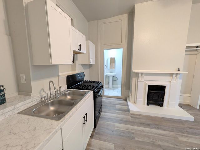 822 E Carson St Apt 7, San Antonio, TX 78208