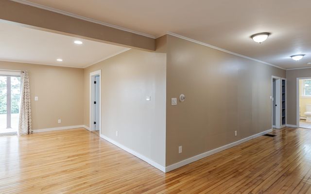 530 Old Walpole Road, Surry, NH 03431