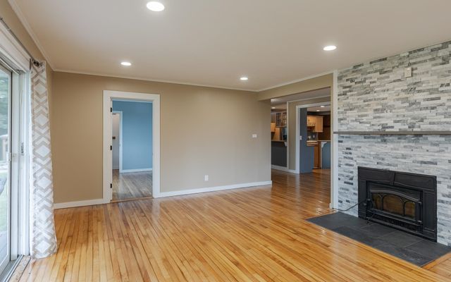 530 Old Walpole Road, Surry, NH 03431