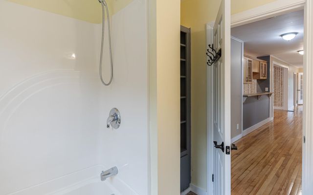 530 Old Walpole Road, Surry, NH 03431