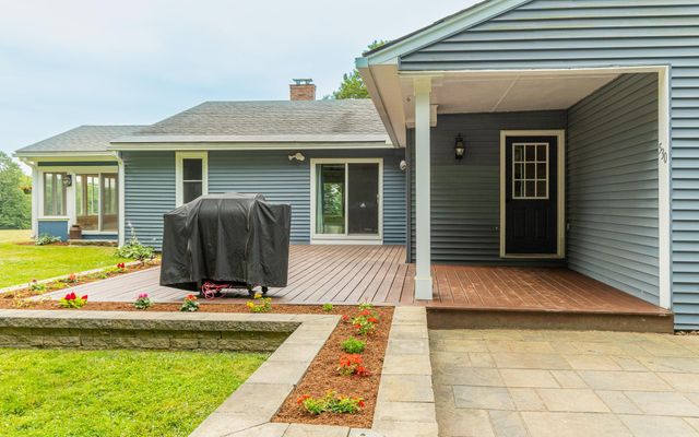 530 Old Walpole Road, Surry, NH 03431