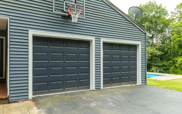 530 Old Walpole Road, Surry, NH 03431