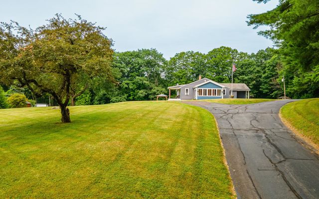 530 Old Walpole Road, Surry, NH 03431