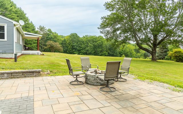 530 Old Walpole Road, Surry, NH 03431