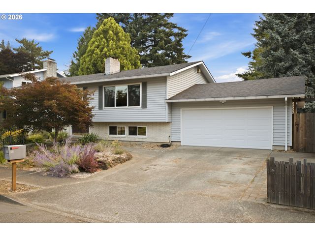 866 Se 136TH Ave, Portland, OR 97233