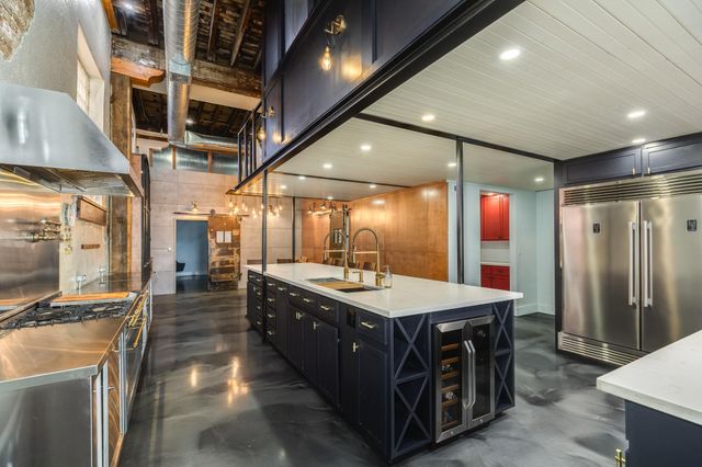 214 Rosenberg Street 214, Galveston, TX 77550