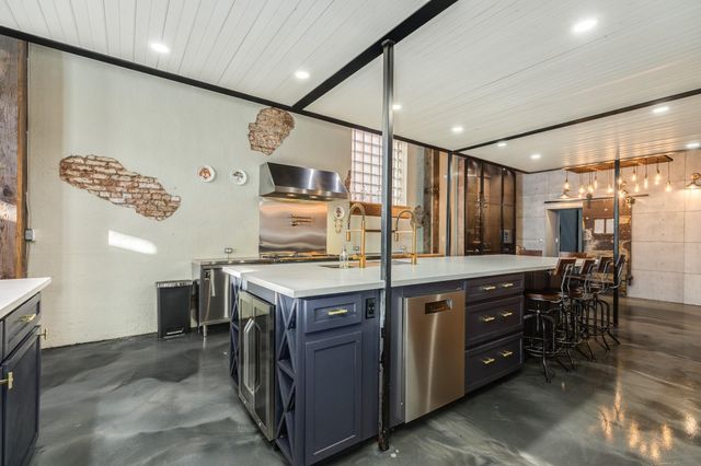 214 Rosenberg Street 214, Galveston, TX 77550