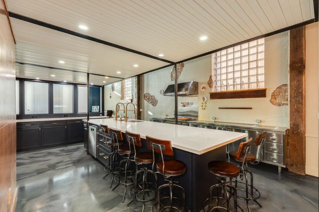 214 Rosenberg Street 214, Galveston, TX 77550