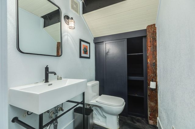 214 Rosenberg Street 214, Galveston, TX 77550